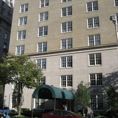 995 Fifth Avenue