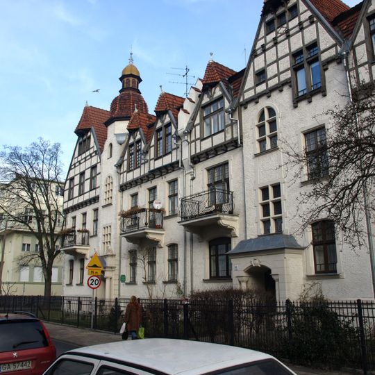 Dom przy ulicy Parkowej 43/45