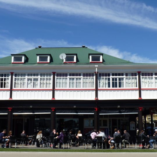 Soldiers Club Building