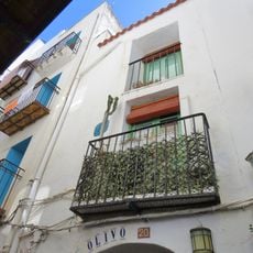 House at 20 Jaime Sanz Roca street