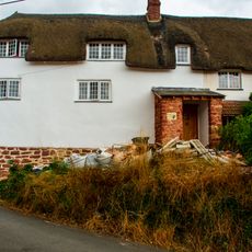 Magpie Cottage And Wisteria Cottage