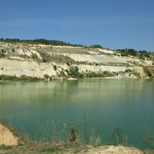 Бешеновачко језеро