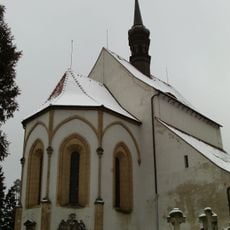 Frauenkirche mit Kirchhof (Sachgesamtheit) Hammerschmiedtstraße 8
