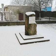 Pomník obětem válek v Ruské ulici v Dubí u Teplic