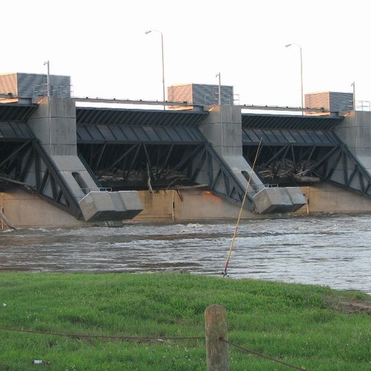 Chouteau Lock & Dam