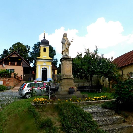 Socha Panny Marie v Modré