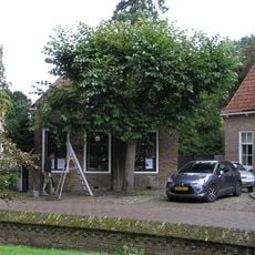 Geertesplein 1, Kloetinge