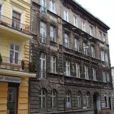 Tenement house at Struga 42 Street
