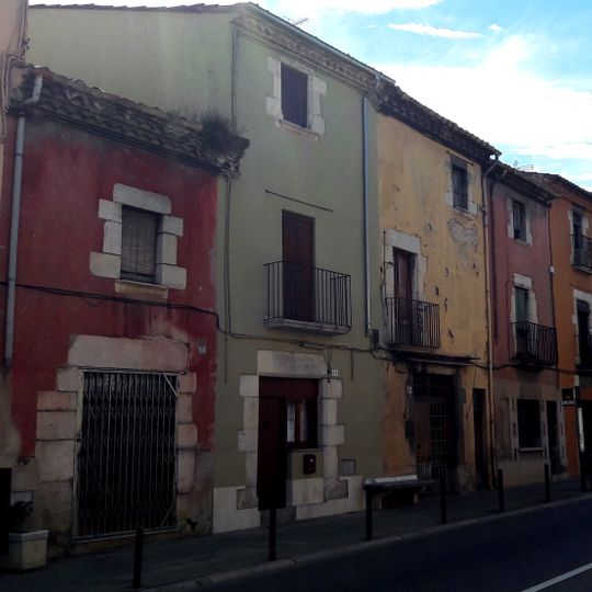 Cases entremitgeres del XVI-XVII al Pont Major