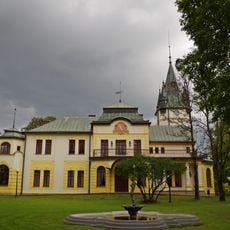 Olszanica Palace
