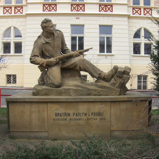 Pomník padlým v Pražském povstání v Podolí