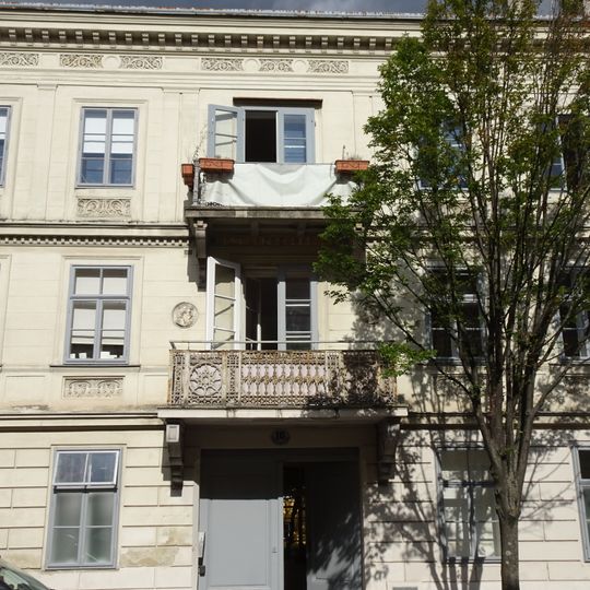 Wohnhaus, ehem. Palais Arnstein