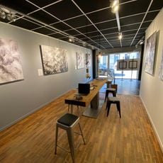 La Galerie Sixteen