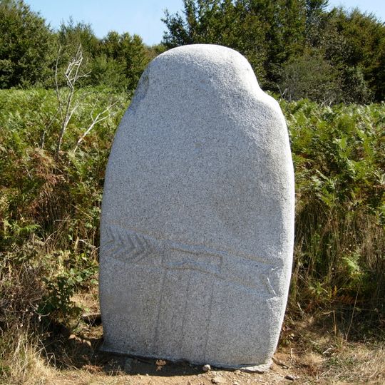 Copie de la statue-menhir du col des Saints