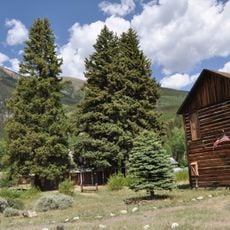Twin Lakes Visitor Center