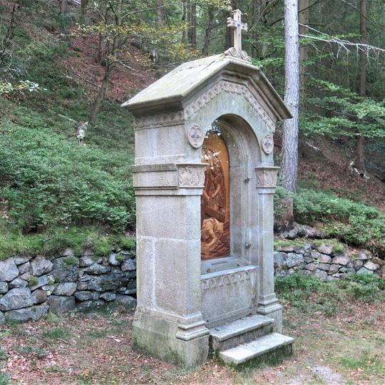 Kaplička zastavení IX. na křížové cestě v Nejdku