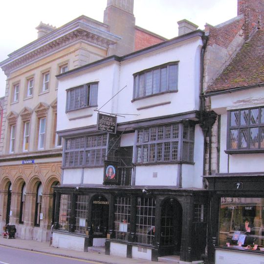 6, High West Street