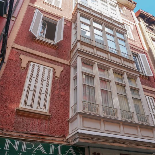 Víctor Chávarri 10 etxea