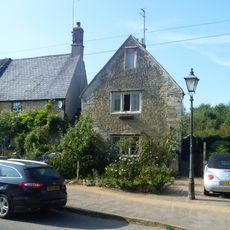 4 And 6, Queen Street