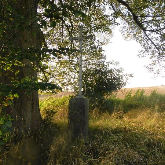 Kříž na západním okraji Otročína