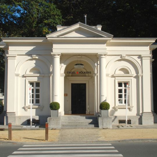 Former toll booths of Namur Gate
