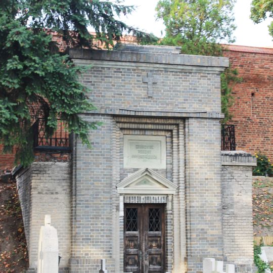 Cmentarz rzym.-kat. z mauzoleami i kostnicą w Chełmnie