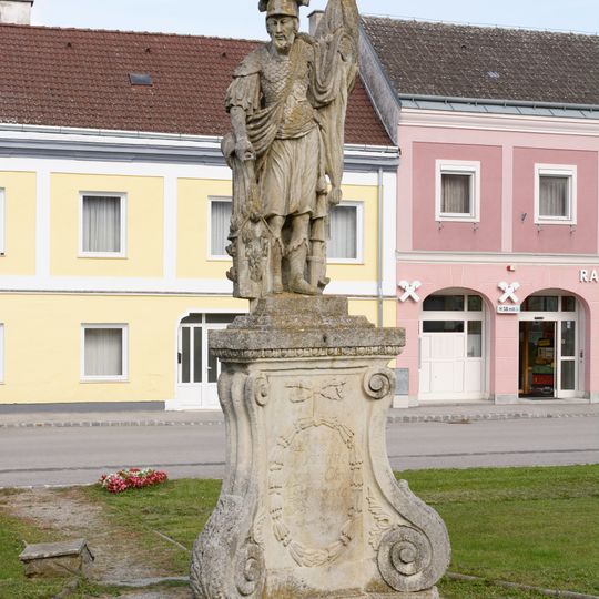 Göllersdorf Statue Florian von Lorch