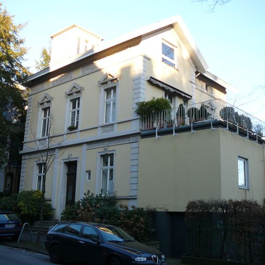 Moltkestraße 6