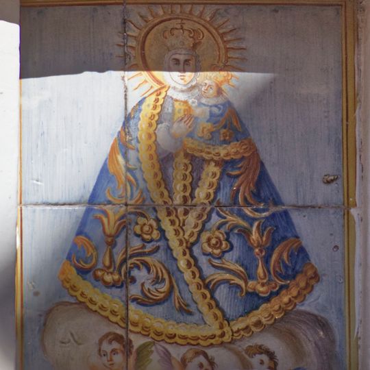 Retablo cerámico de la Virgen del Niño Perdido
