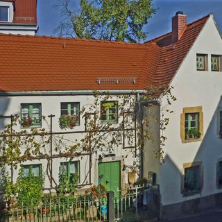 Wohnhaus Nossener Straße 8
