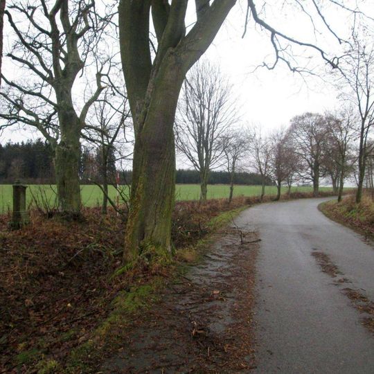 Kříž severovýchodně od Úterý