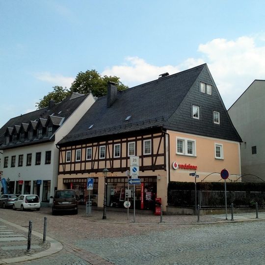 Wohnhaus in offener Bebauung Grünthaler Straße 2