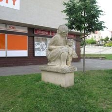 Socha u náměstí v Nepomuku