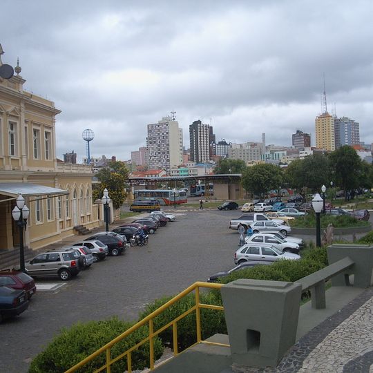 Faris Michaeli Municipal Library