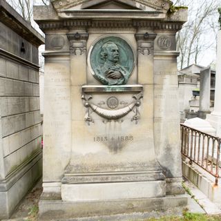 Grave of Maquet