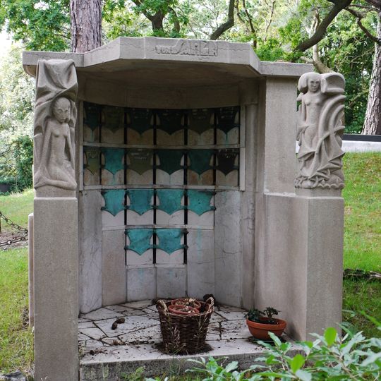 Westerveld: urnenmonument familie Von Saher