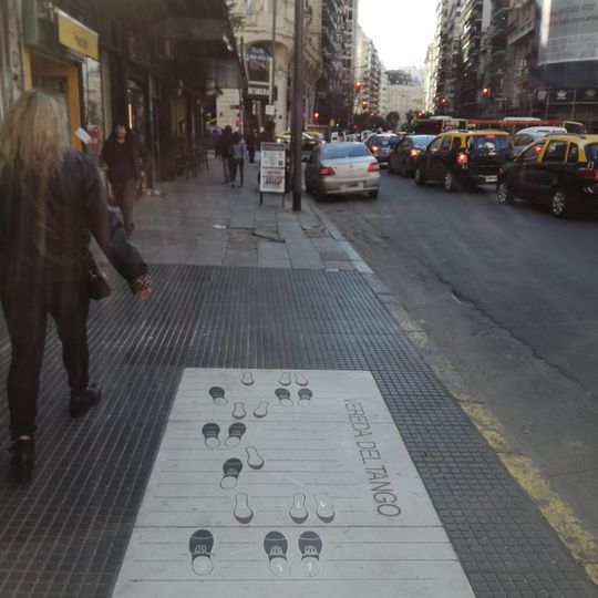 Tango Sidewalk