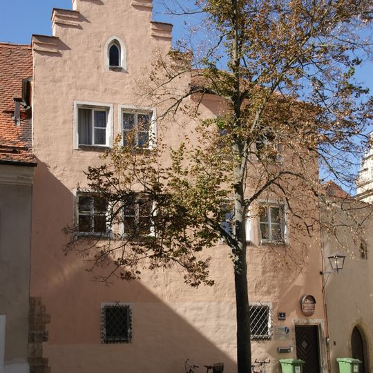 Wohnhaus, profanierte Dorotheenkapelle