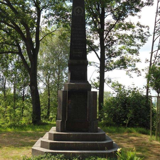 Pomník padlým v Růžové