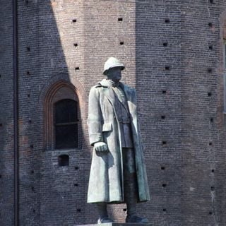 Monument to Emanuele Filiberto of Savoy, 2nd Duke of Aosta