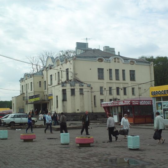 Прилегающая территория