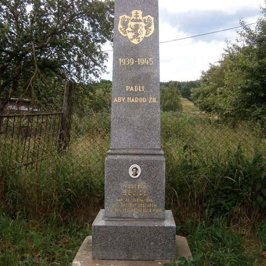 Pomník Vojtěcha Bělice ve Slavoňově