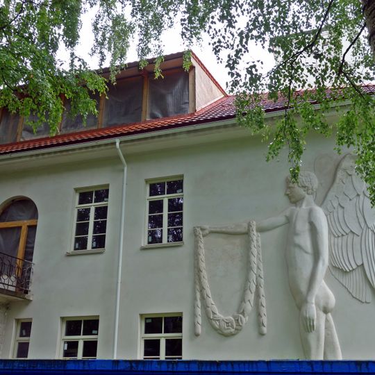 House with angel, Pavlovsk