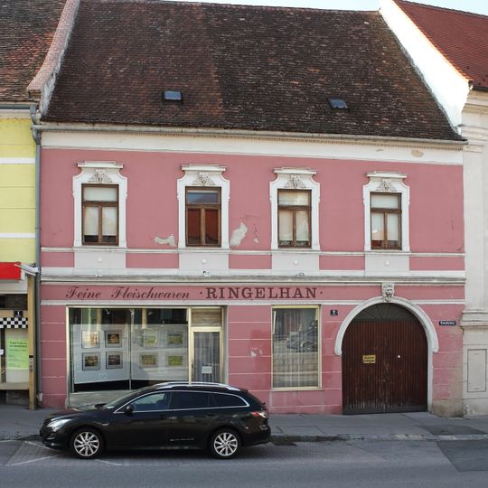 Wohn- und Geschäftshaus