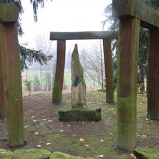 Pomník pravěké fauny v parku Střelnice v Nové Pace