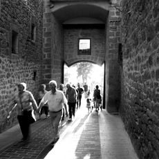 Muralla Y Torreones De La Muralla