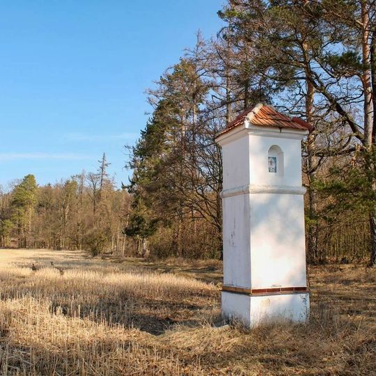 Boží muka v Olbramicích u polní cesty