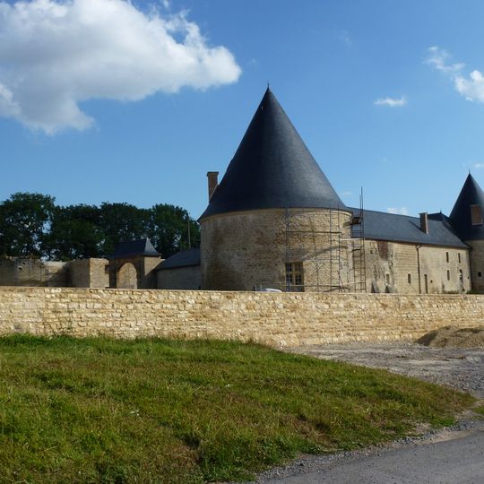 Ferme fortifiée de Charbogne