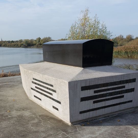 Tomb of Emile Verhaeren and Marthe Verhaeren