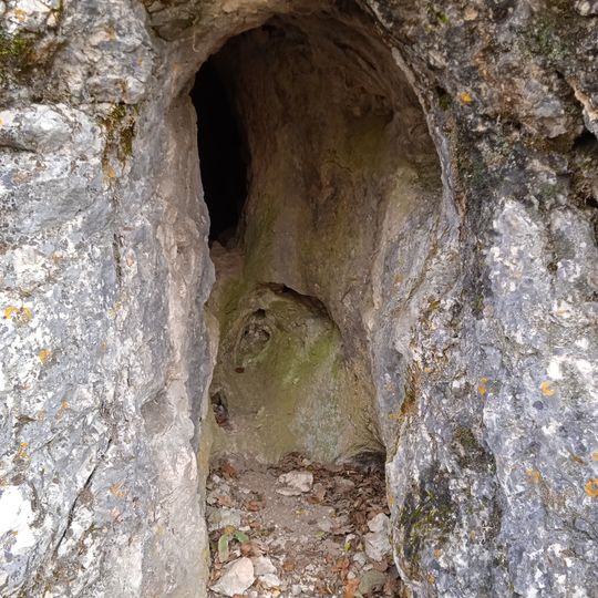 Pénzes-Csontos Cave